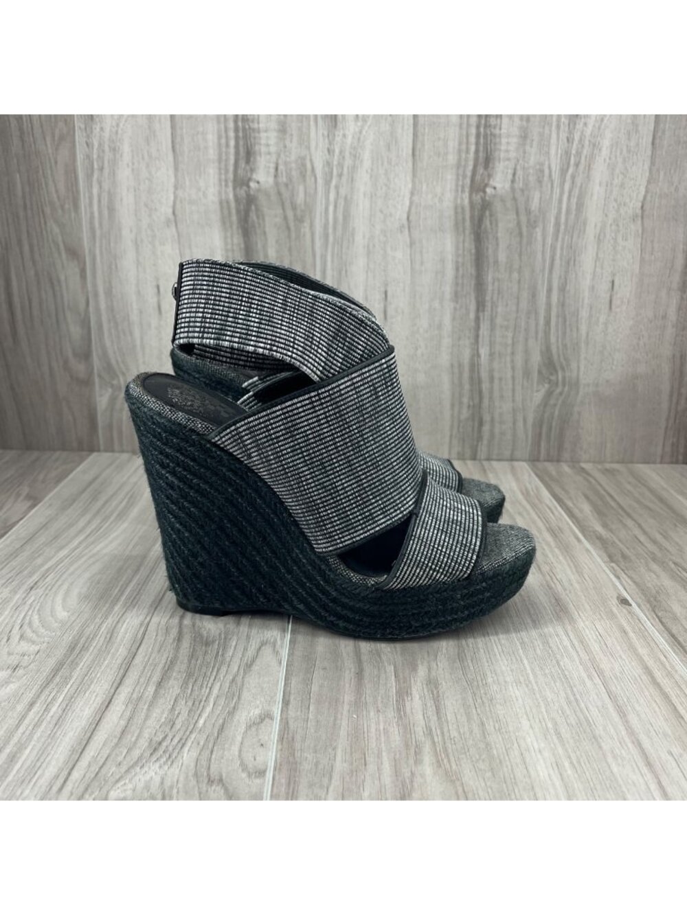 Vince Camuto Wedges Womens 7.5M Madalisa Black Textile Slip On Platform Sandals